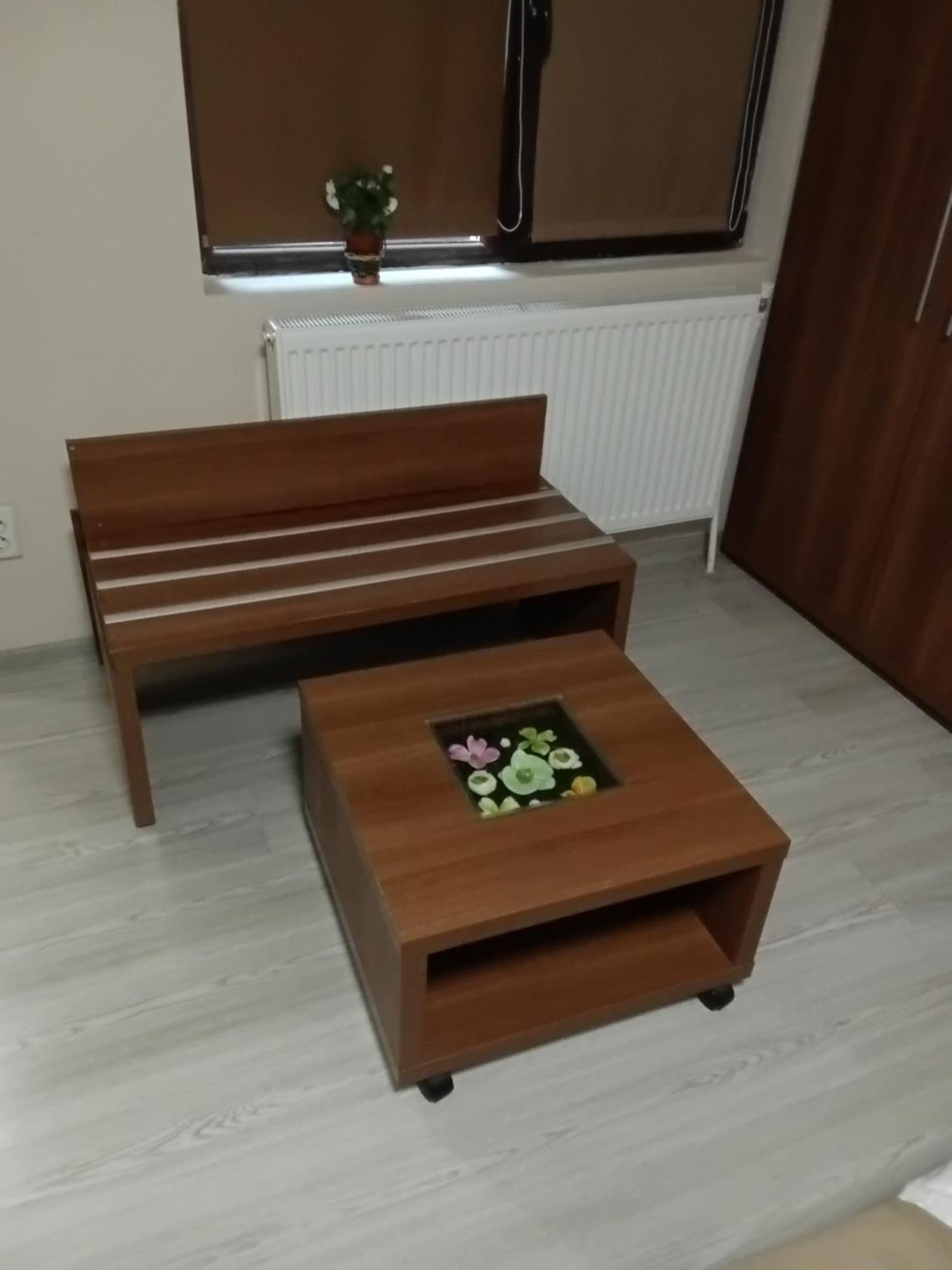 Aura'S West Accommodation Private Parking In Front Yard Bukares Bagian luar foto